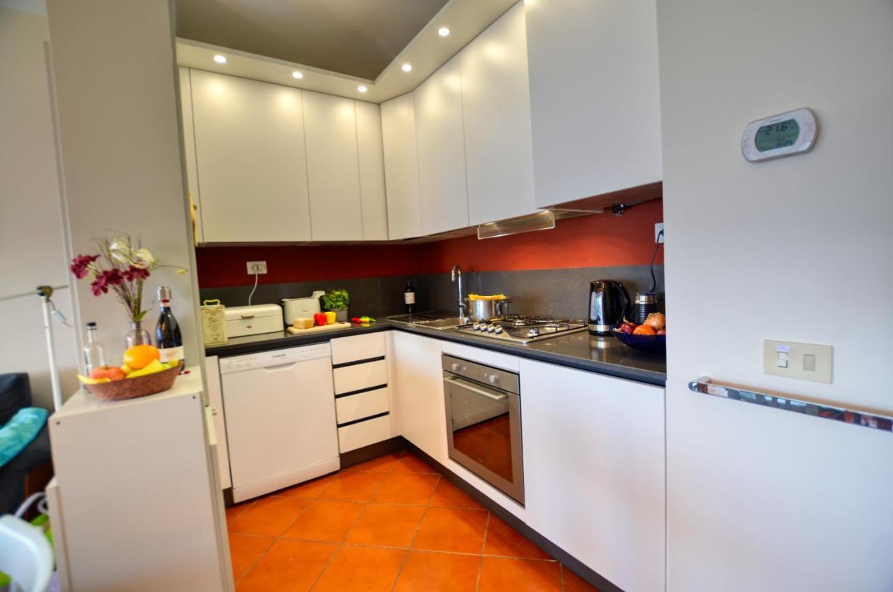 2-Bedroom Lakeview Apartment Bella Gaeta سان سيرو المظهر الخارجي الصورة