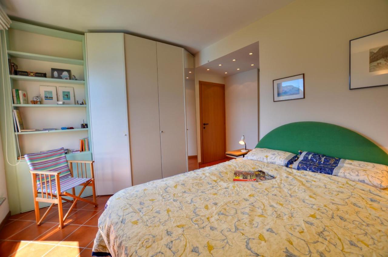 2-Bedroom Lakeview Apartment Bella Gaeta سان سيرو المظهر الخارجي الصورة
